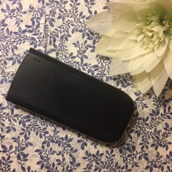 Texas Instruments calculated. T I-84 Plus - Picture 2 of 4